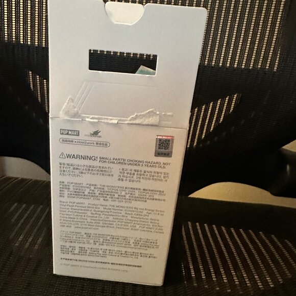 HAPPINESS Big Into Energy purchased at Pop Mart Store Labubu The Monsters Figure - Picture 4 of 6